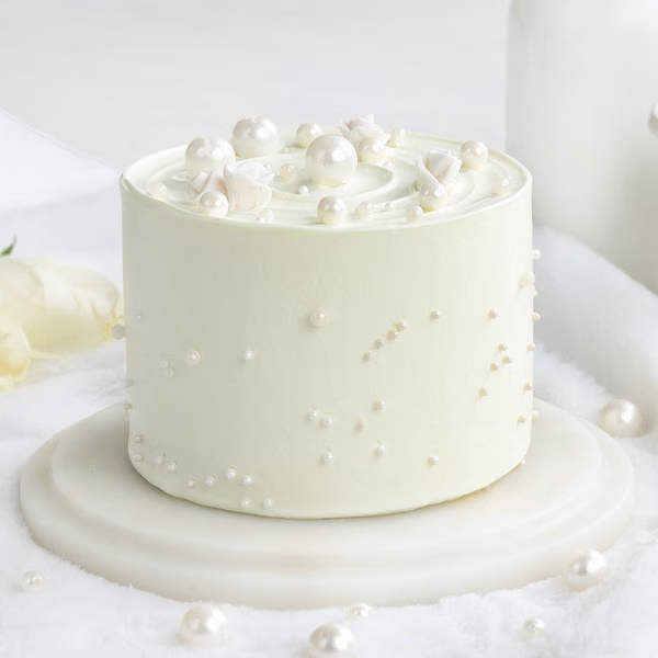 Luxe Celebrations Vanilla Cake (1 Kg)