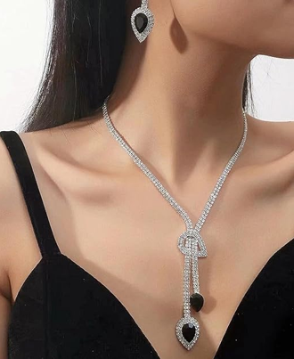 Sparkling Crystal Diamond Necklace