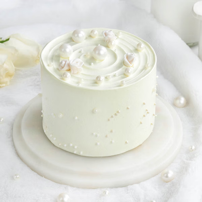 Luxe Celebrations Vanilla Cake (1 Kg)