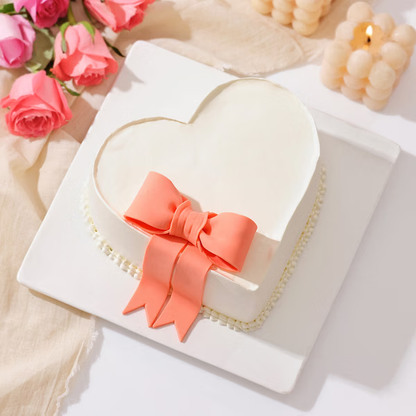 Delicious Bow Cake (600 g)