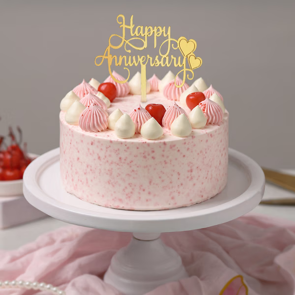 Vanilla & Strawberry Cake