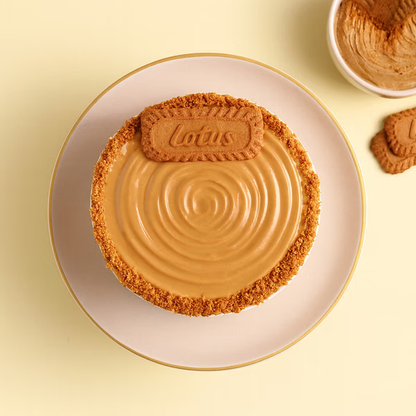 Biscoff Crunch Cream Cake