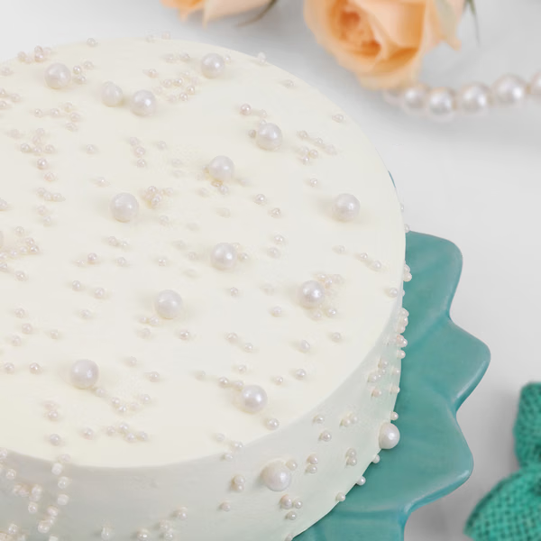 Pearl Bliss White Cake (1 Kg)